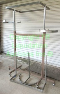 lot 174 image: Commercial clothing display rack