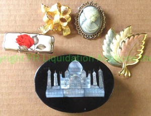 lot 180 image: Black toned soap stone with mother of pearl ring box and fashion jewelry