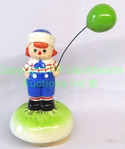 lot 125 image: Vintage 1973 Raggedy Andy, The Bobbs-Merrill Co. ceramic music box