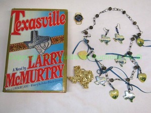 lot 57 image: Texas theme items as shown