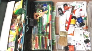 lot 271 image: Art supplies including oil paints, brushes, crayons and more as shown