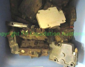 lot 281 image: Circuit breakers 5 gallon bucket full