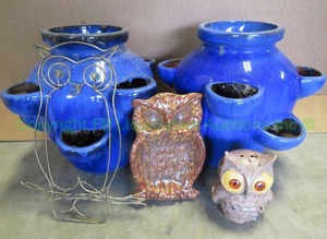 lot 238 image: Ceramic planters and owl garden decor