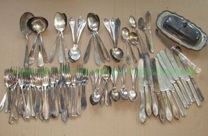 lot 49 image: Vintage assorted silver ware as shown