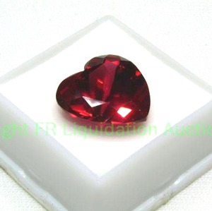 lot 375 image: Heart Shape faceted treated Topaz 18x18mm Approx 21.00 carats.