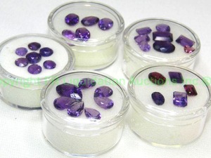 lot 390 image: (5) Faceted Amethyst  purple gemstone parcels. Varying sizes and quantities.