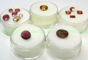 lot 396 image: (5) Faceted Garnet  Sapphire  purple  orange gemstone parcels. Varying sizes and quantities. Orange one tests as Sapphire but did not test all.