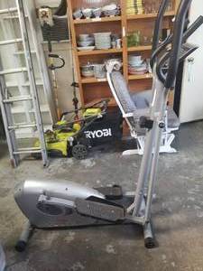 lot 8 image: Exercise equipment
