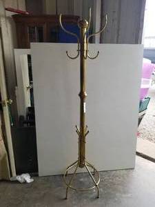 lot 82 image: Brass Coat Rack