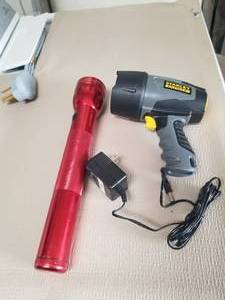 lot 65 image: Flashlights