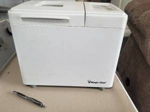 lot 75 image: Magic chef bread maker