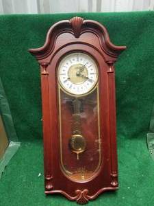 lot 114 image: Wall clock