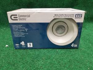 lot 124 image: Electrical - Light