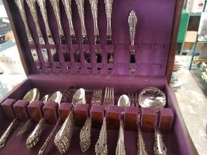 lot 139 image: Silverware set