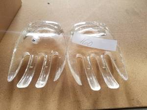 lot 160 image: Kitchen items