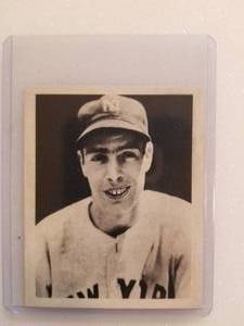lot 208 image: 1939 Joe DiMaggio Playball-America baseball card - Authenticity Unkown