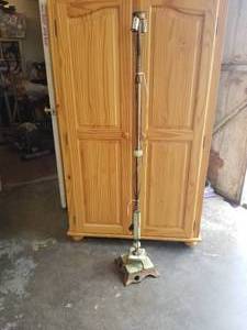 lot 215 image: Antique marble floor lamp