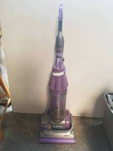 lot 63 image: Vacuum cleaner