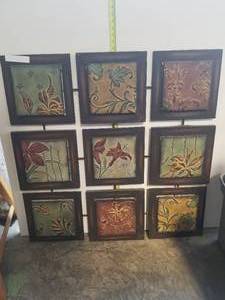lot 24 image: House decorations