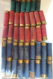 lot 115 image: 12 gauge shotgun shells 6 shot qty 16  Peters VARIOUS  Shot qty 6    Peters 7.5 shot qty 18