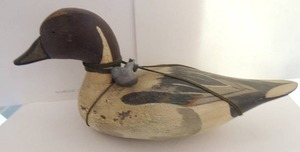 lot 9 image: PINTAIL DUCK  DECOY  - IREE ESSEE - WOODEN BIRD FACTORY - 16 X 7 X 6 SIGNED ,  HAS WEIGHT WITH IT