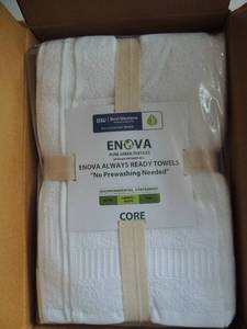 lot 43 image: Towel set ENOVA green collection. 4 SETS  towels(bath, hand, face, and mat) made for Best Western NIB