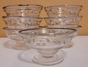 lot 30 image: SEVEN ART NOUVEAU LOW SILVER BANDED DESSERT SHERBERTS WITH SILVER OVERLAY