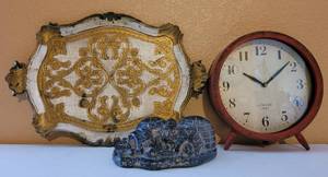 lot 63 image: DECOR GROUP. ITALIAN VINTAGE FLORENTINE GILT TRAY, NUVUK INUIT ESKIMO FAMILY SOAPSTONE CARVING, RETRO LONDON CLOCK
