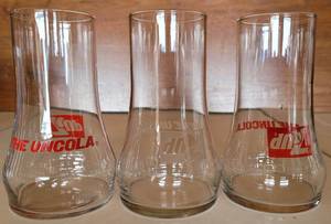 lot 92 image: (3) LIBBEY 7 UP The UNCOLA BRANDED INVERTED 16 Oz CLEAR DRINKING GLASSES c1970s (2 RED, 1 WHITE)