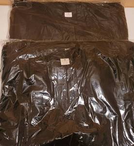 lot 206 image: LOT OF 2 PACKAGES OF ENOVA 100% ORGANIC REGENERATED COTTOM BLACK SOLID TEE SHIRTS CREW NECK, MEDIUM. 12 PER PACK (SOLD 2X THE MONEY)