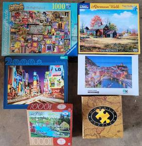 lot 127 image: BOXED PUZZLE SELECTION INCLUDES DOWDLE, WHITE MOUNTAIN, BUFFALO PLUS