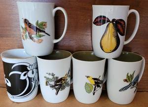 lot 138 image: FITZ AND FLOYD FOR NIEMAN MARCUS FINE CHINA PORCELAIN WILD BIRD SERIES MUGS 4H
