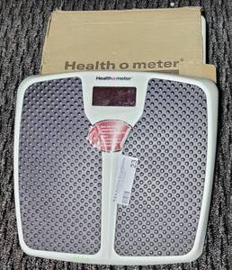 lot 23 image: (2) HEALTH O METER SCALES AS SHOWN.