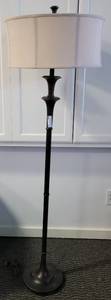 lot 52 image: FLOOR LAMP IN STYLE, COLOR, AND CONDITION SHOWN. APPROX. 68 H x 20 Dia.