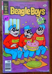 lot 227 image: VINTAGE GOLD KEY Comic Walt Disney THE BEAGLE BOYS #45 October 1978 - $$$