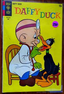 lot 290 image: VINTAGE 1968 - Daffy Duck #53 Gold Key Comics $$