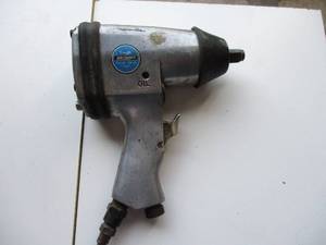 lot 67 image: TOUGH MECHANICS-Model 558D8, 12  Pneumatic  Air Impact Wrench