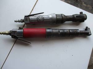 lot 71 image: 2-Pneumatic  Air Impact Wrenches