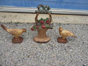 lot 13 image: 3-Vintage Cast Iron Door Stops  Bookends