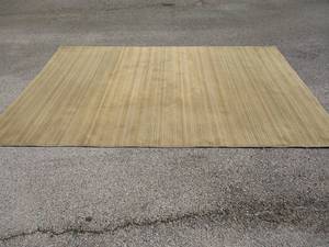lot 38 image: TABRZ-100% P.P. Heat Set Yarn Area Rug.