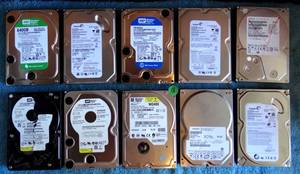 lot 18 image: ASSORTMENT OF 10 HARD DRIVES - SEE PICS FOR SIZES 250GB UP TO 1 TB