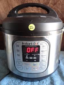lot 22 image: Instant Pot DUO60 v3 6Qt 7-in-1 Multi-Use Programmable Pressure Cooker - TESTEDWORKING