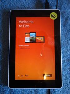 lot 40 image: AMAZON FIRE 7 TABLET - APPEARS FULLY WORKING