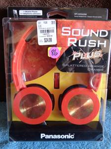 lot 86 image: NEW Panasonic RP-HXS400M-A Sound Rush Plus On-Ear Headphones Stereo - ORANGE