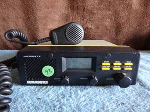 lot 93 image: Hummingbird DC25 Waterproof Marine Band VHF Radio