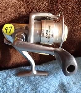 lot 97 image: DAIWA SWEEPFIRE - A 1500 SPINNING REEL