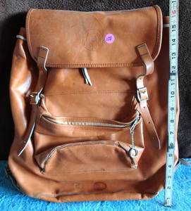 lot 128 image: VINTAGE LEATHER NORWEGIAN DAY PACK BACKPACK
