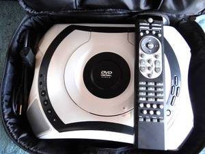 lot 130 image: Optoma MovieTime DV10 DLP Projector with built in DVD Player & Speakers & Remote $$$$