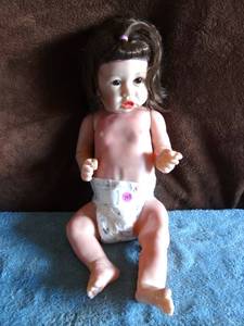 lot 143 image: LIFELIKE BABY DOLL