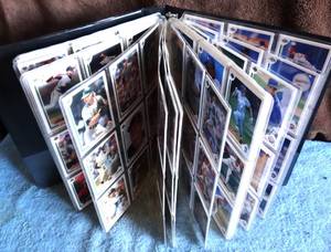 lot 153 image: NICE BINDER OF BASEBALL CARDS - OVER 300 CARDS (SOME HOCKEY)